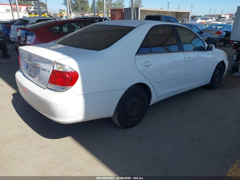 2005 TOYOTA CAMRY auction photo 4