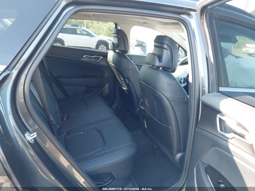 2025 KIA SPORTAGE HYBRID auction photo 8