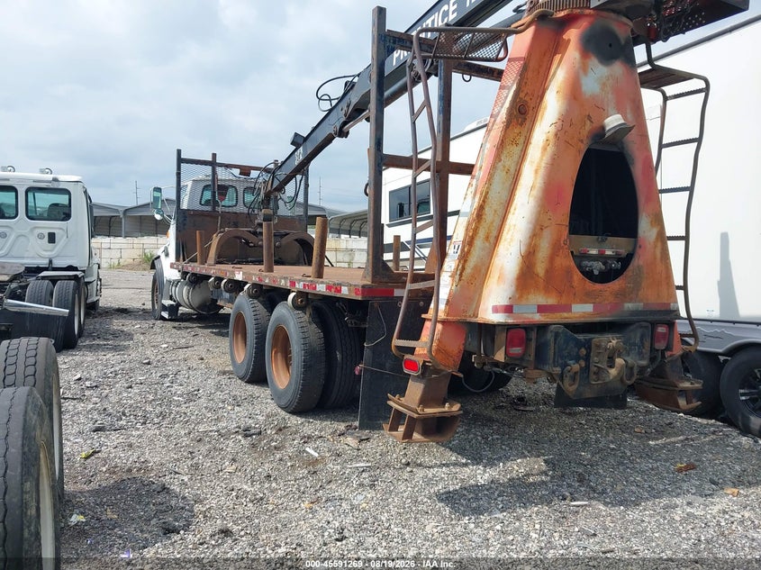 2006 STERLING TRUCK L auction photo 3