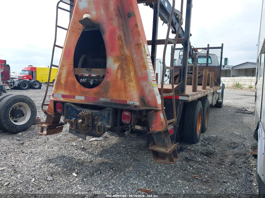 2006 STERLING TRUCK L auction photo 4