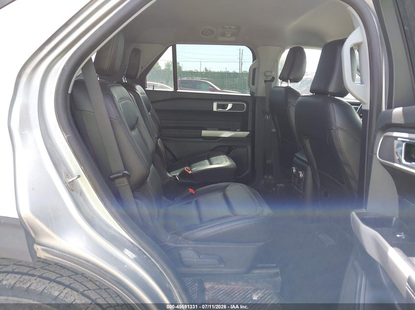 2022 FORD EXPLORER XLT · Фото 8