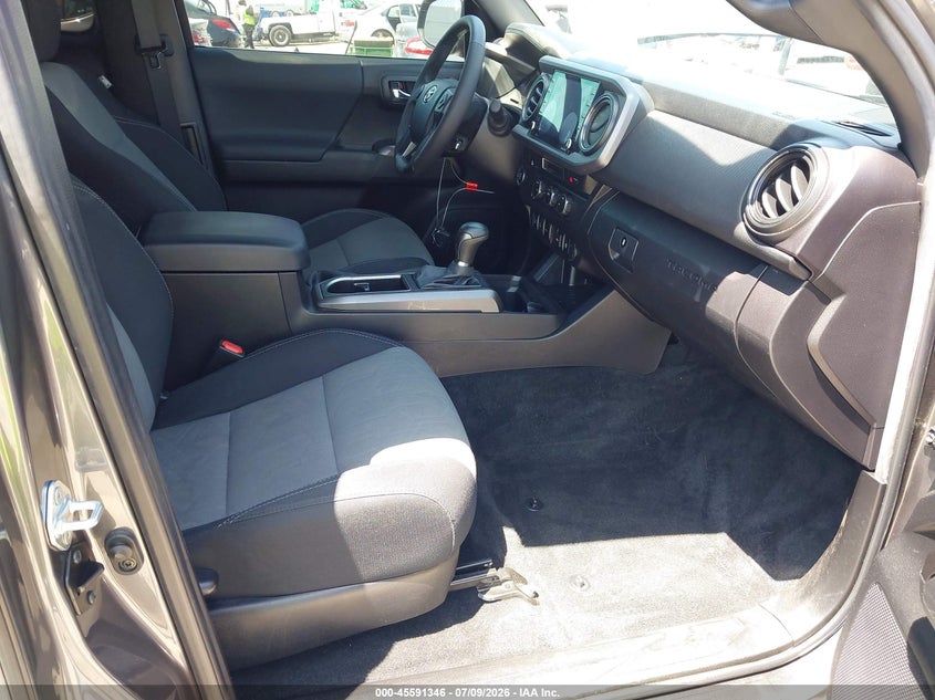 2022 TOYOTA TACOMA auction photo 5