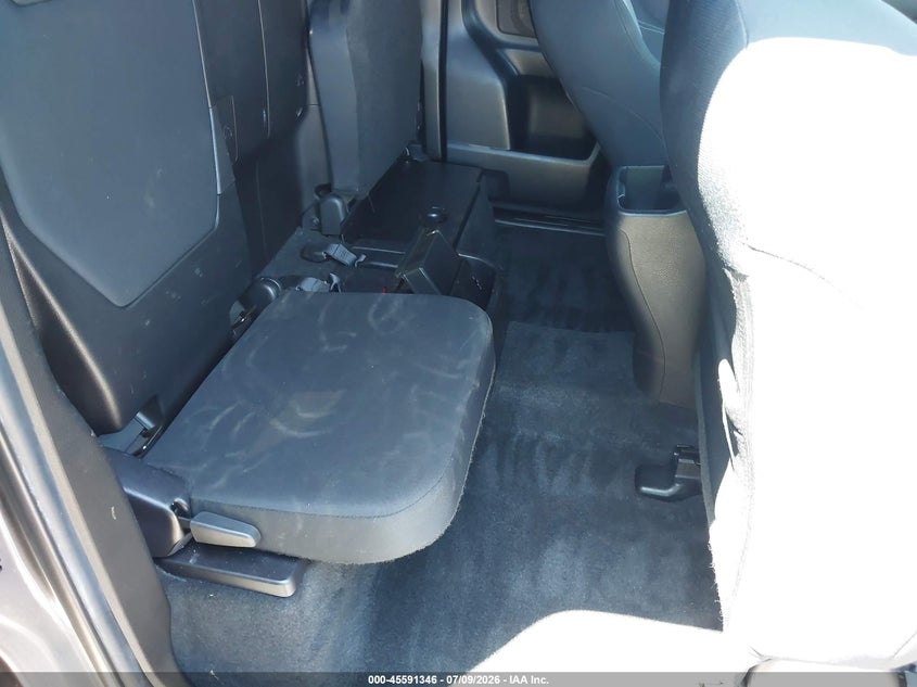 2022 TOYOTA TACOMA auction photo 8