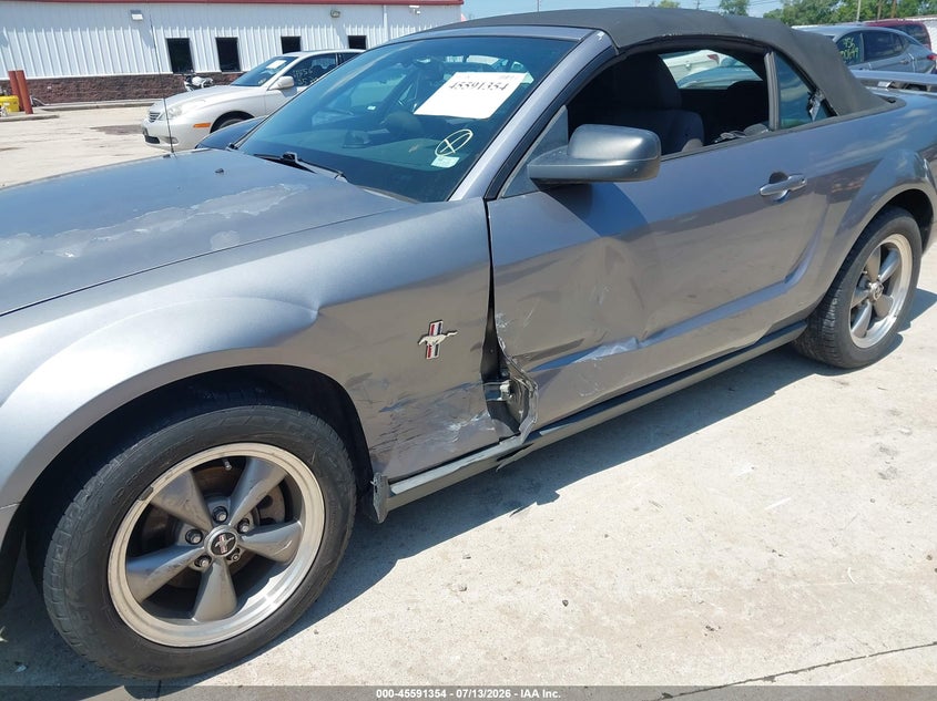 2006 FORD MUSTANG auction photo 6