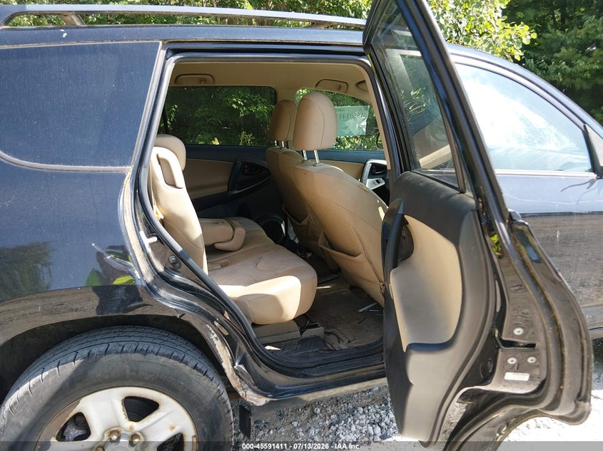 2011 TOYOTA RAV4 auction photo 8