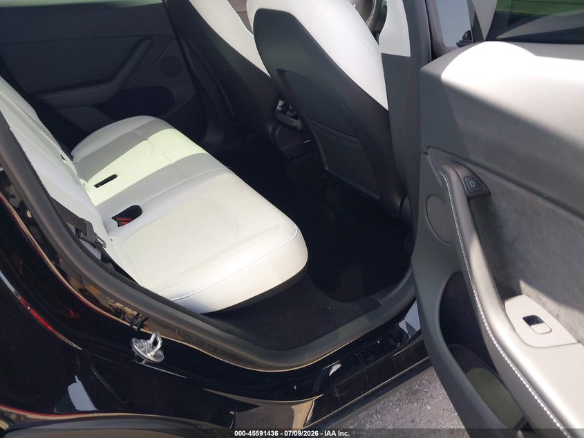 2024 Tesla Model Y Performance Dual Motor All-Wheel Drive VIN: 7SAYGDEF2RA296673 Lot: 45591436