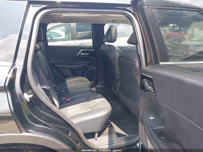2024 Mitsubishi Outlander Se 2.5 S-Awc/Se Black Edition S-Awc/Se Black Edition W/Pano Roof S-Awc/Se Ralliart S-Awc VIN: JA4J4VA80RZ076802 Lot: 45591462