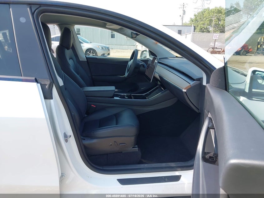 2021 TESLA MODEL Y auction photo 5