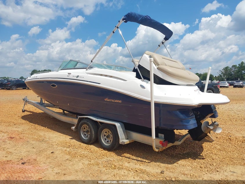 2014 HURRICANE SUNDECK 26 auction photo 3