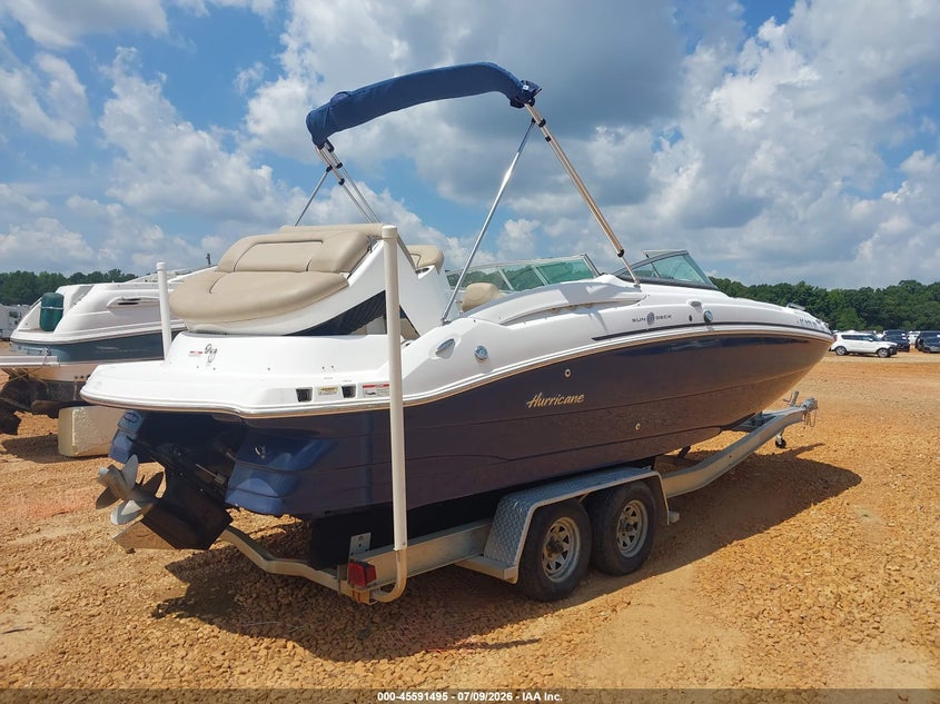 2014 HURRICANE SUNDECK 26 auction photo 4