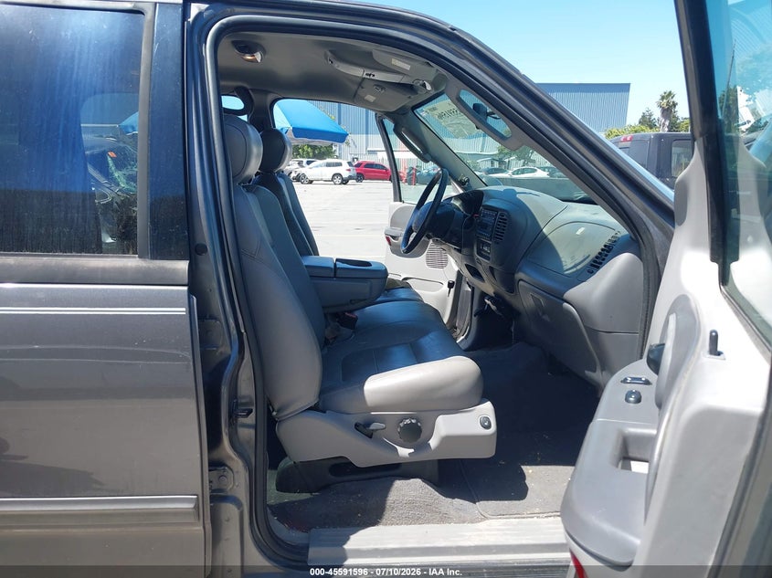 2003 FORD F-150 auction photo 5