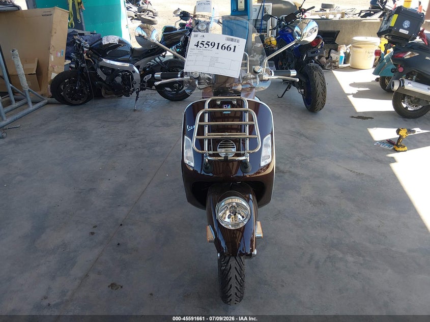 2012 VESPA GTS auction photo 5