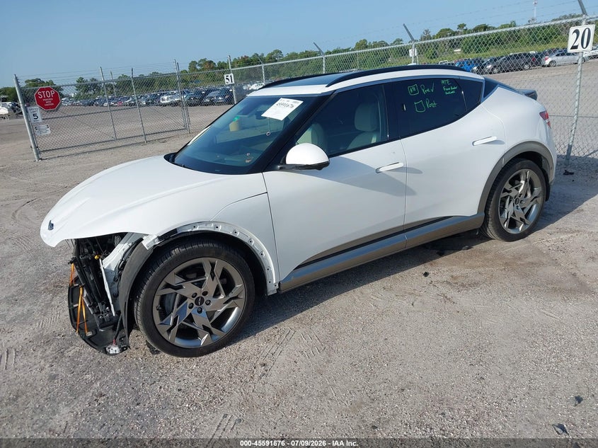 2023 GENESIS GV60 auction photo 2