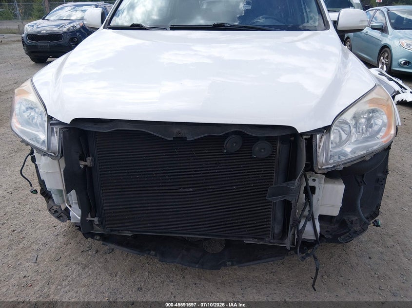 2011 TOYOTA RAV4 auction photo 6