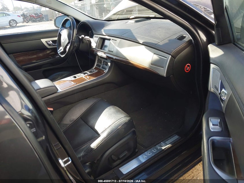 AtlanticExpress - Jaguar XF