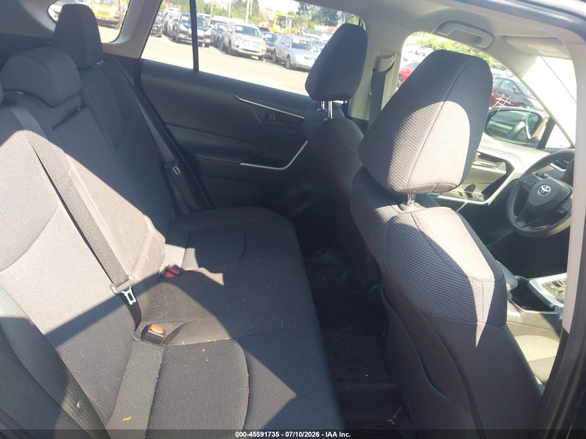 AtlanticExpress - Toyota RAV4 Hybrid