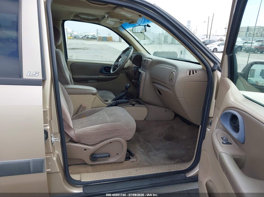 2004 CHEVROLET TRAILBLAZER EXT auction photo 5