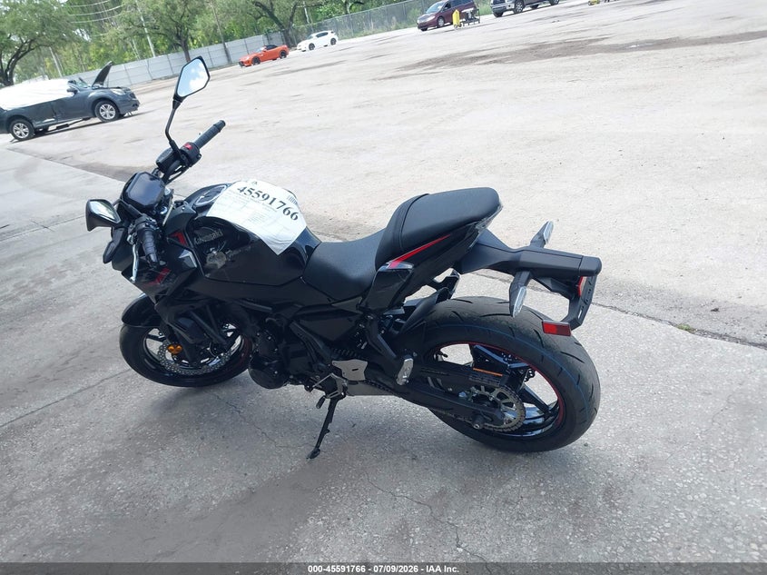 2025 KAWASAKI ER650 auction photo 3