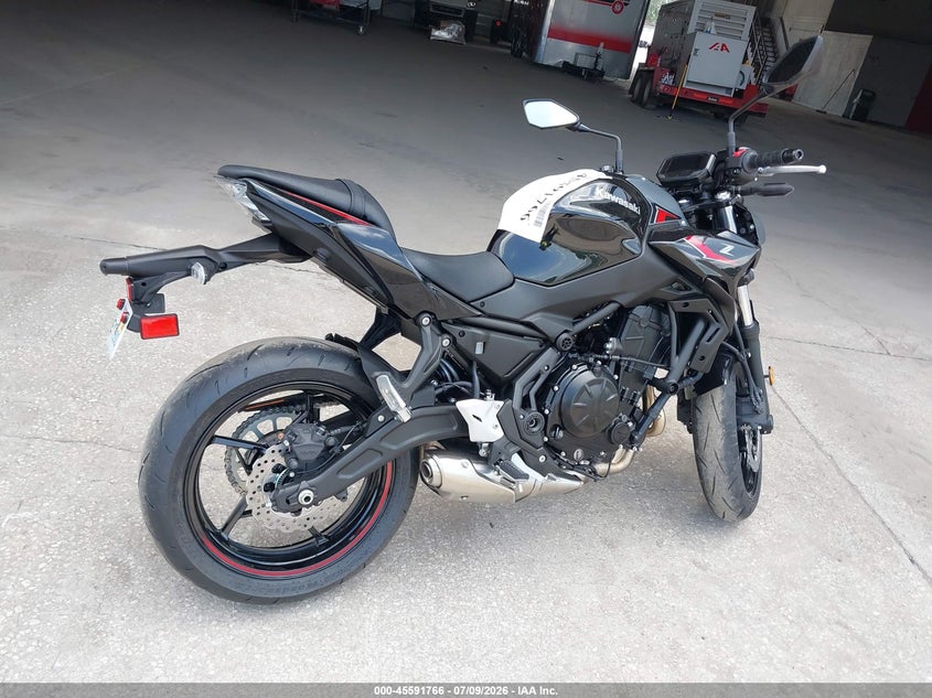 2025 KAWASAKI ER650 auction photo 4