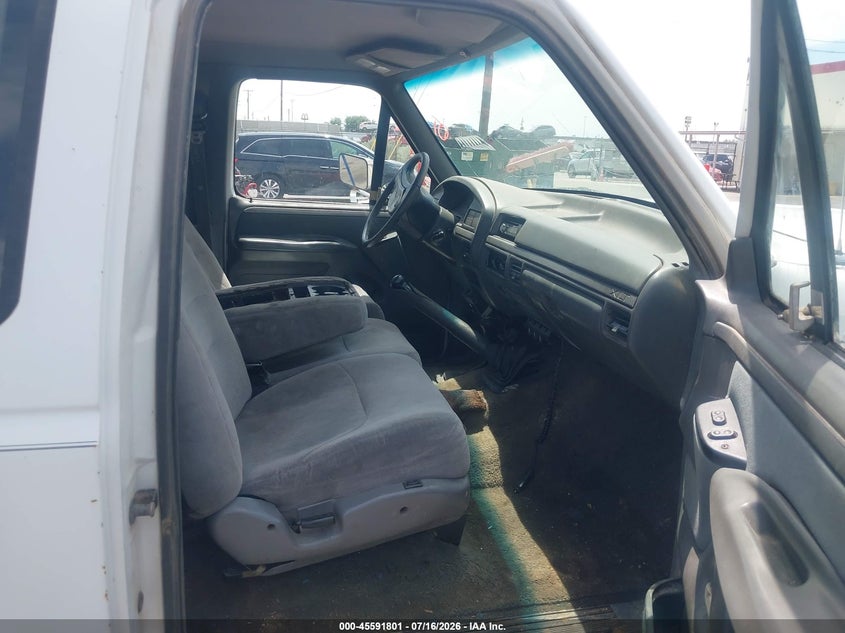 1992 FORD F250 auction photo 5