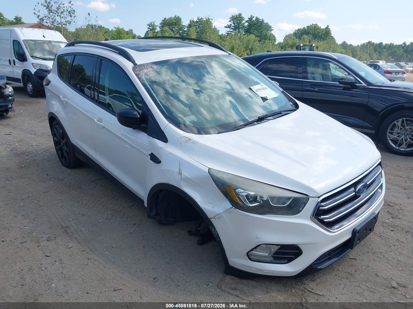 Vin: 1fmcu9gd5hua31100, lot: 46090193, ford escape se 2017 img_1