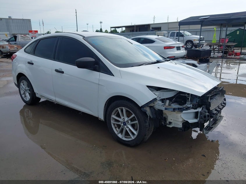 Vin: 1fadp3e24hl262063, lot: 46090237, ford focus s 2017 img_1