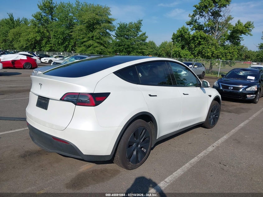 2025 TESLA MODEL Y auction photo 4