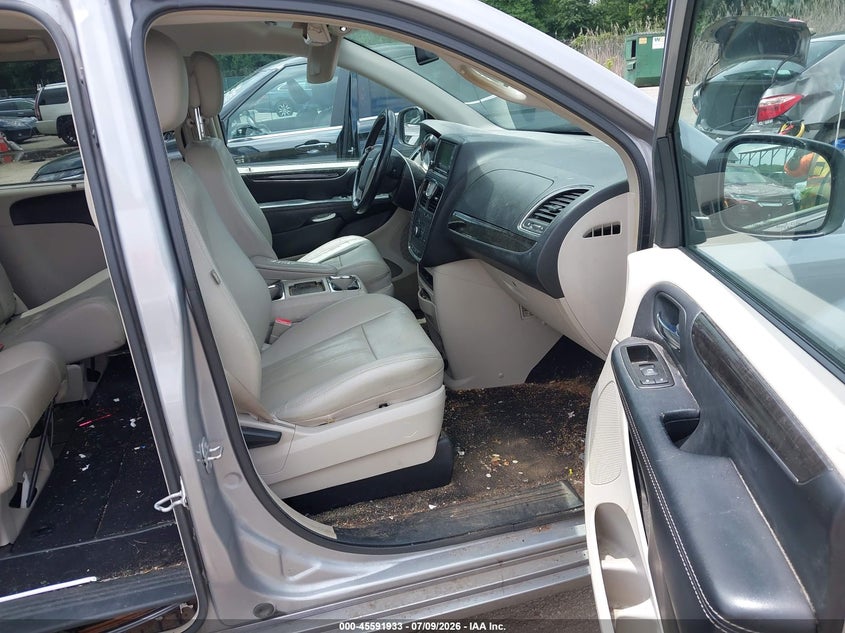 CHRYSLER TOWN & COUNTRY 2014 VIN 2C4RC1BG8ER453634