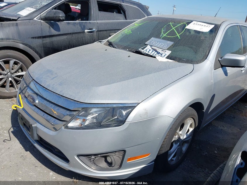 3FAHP0HG8CR438825 2012 Ford Fusion Se photo 1