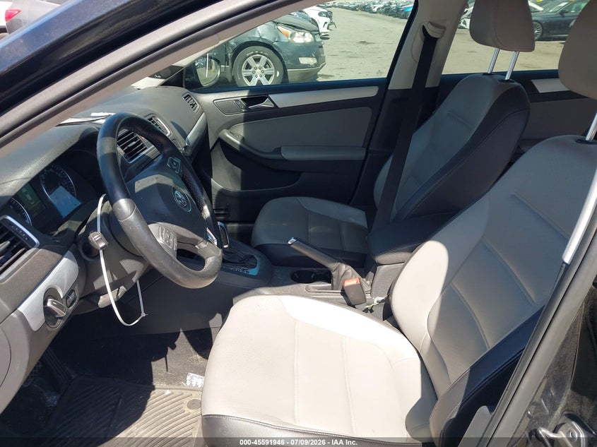 2014 VOLKSWAGEN JETTA HYBRID auction photo 5