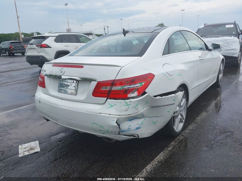 2013 Mercedes-Benz E 350 VIN: WDDKJ5KB1DF197822 Lot: 45592030