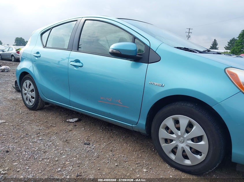 2013 Toyota Prius C Three VIN: JTDKDTB39D1054869 Lot: 45592066