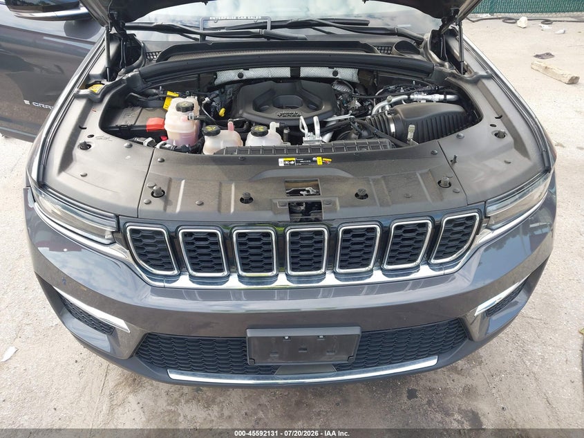 JEEP GRAND CHEROKEE 4XE - zdjęcie 10