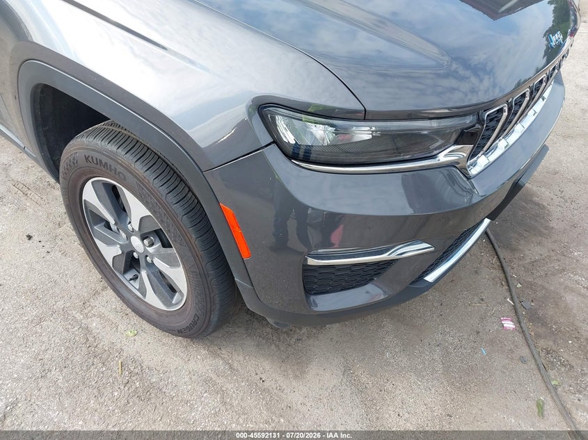 JEEP GRAND CHEROKEE 4XE - zdjęcie 17