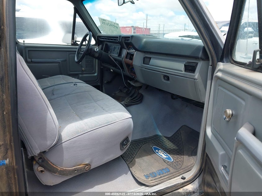 1986 FORD F150 auction photo 5