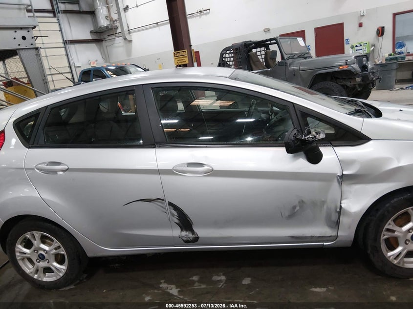 2015 Ford Fiesta Se VIN: 3FADP4EJ7FM213920 Lot: 45592253