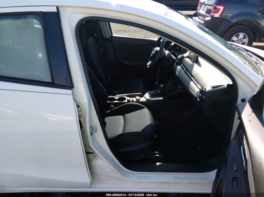 2017 TOYOTA YARIS IA auction photo 5
