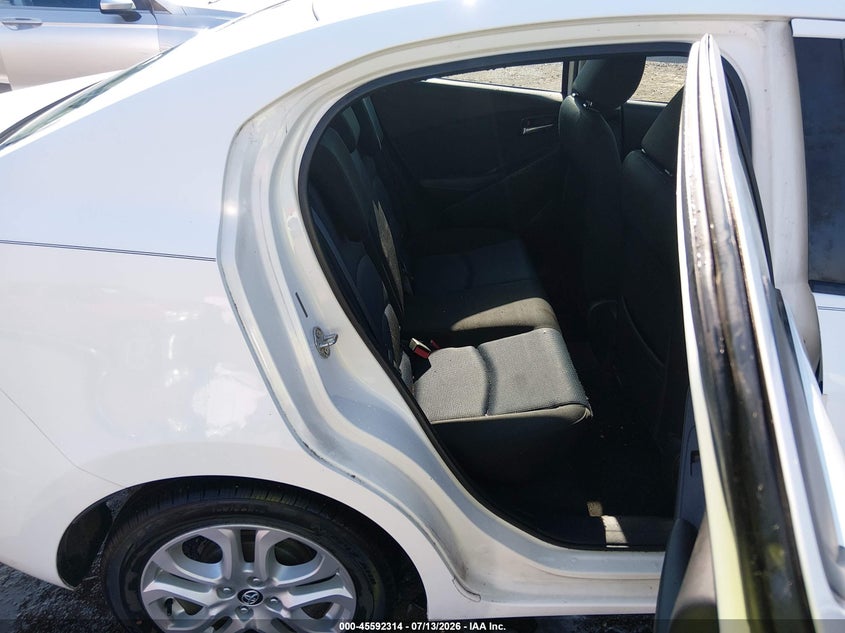 2017 TOYOTA YARIS IA auction photo 8