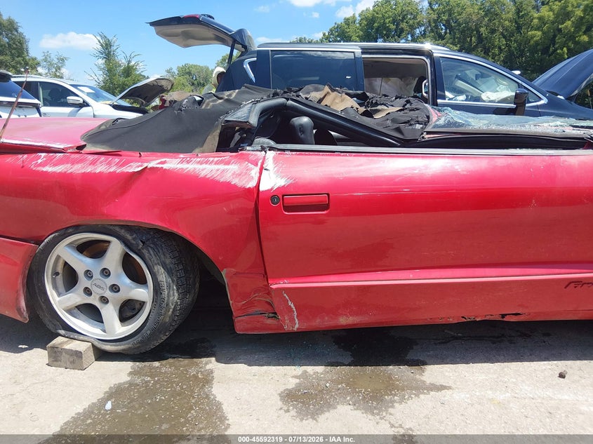 2002 Pontiac Firebird VIN: 2G2FS32K022124697 Lot: 45592319