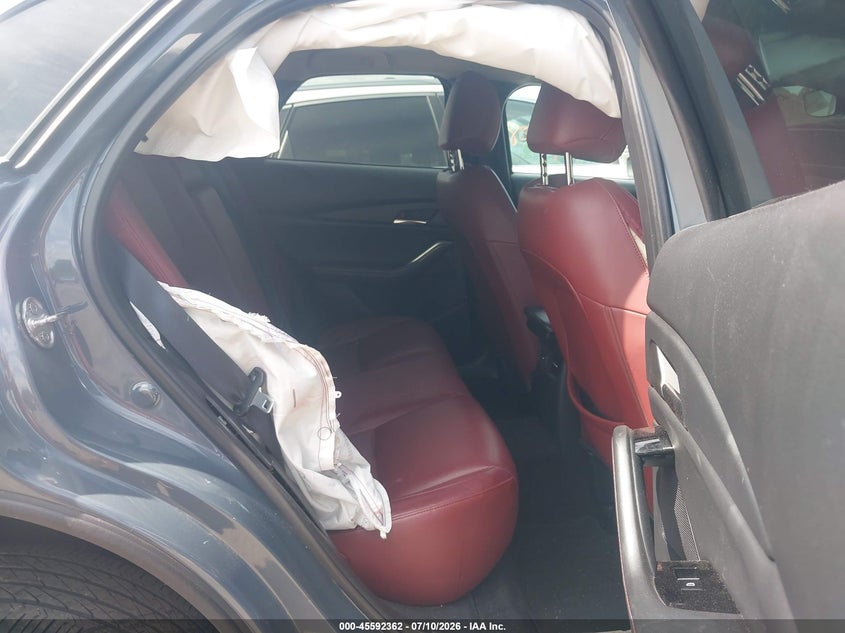 2024 Mazda Cx-30 Preferred VIN: 3MVDMBCMXRM617687 Lot: 45592362