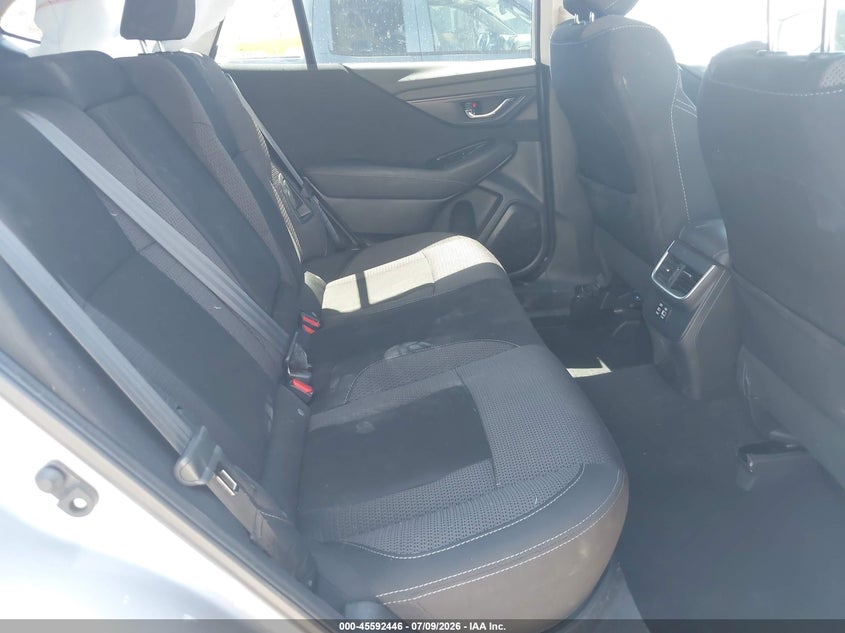 2025 SUBARU OUTBACK auction photo 8