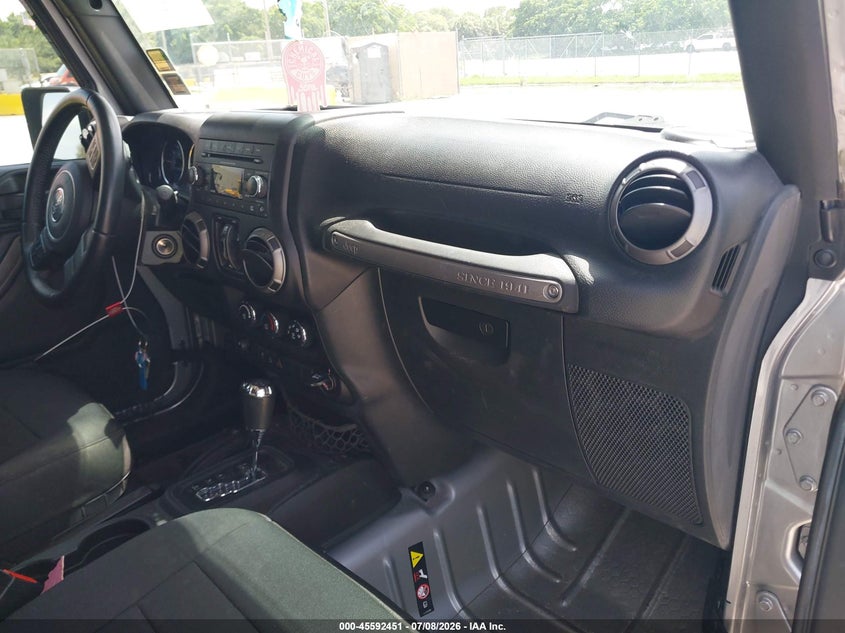 AtlanticExpress - Jeep Wrangler Unlimited