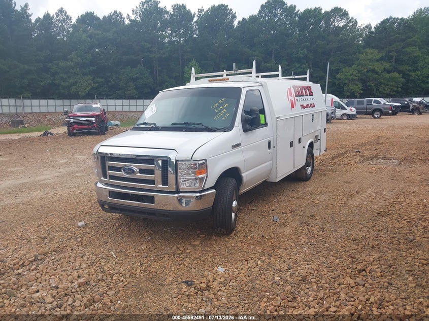 2018 FORD E-350 CUTAWAY auction photo 2