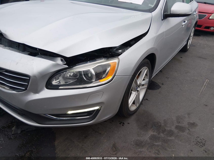 2015 Volvo S60 T5 Platinum VIN: YV126MFM2F2361570 Lot: 45592533