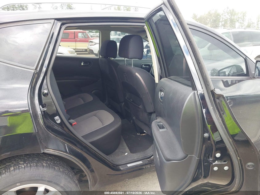 2010 NISSAN ROGUE auction photo 8