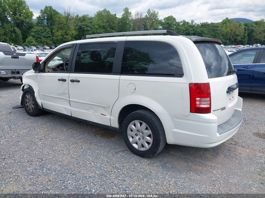 2008 CHRYSLER TOWN & COUNTRY auction photo 3