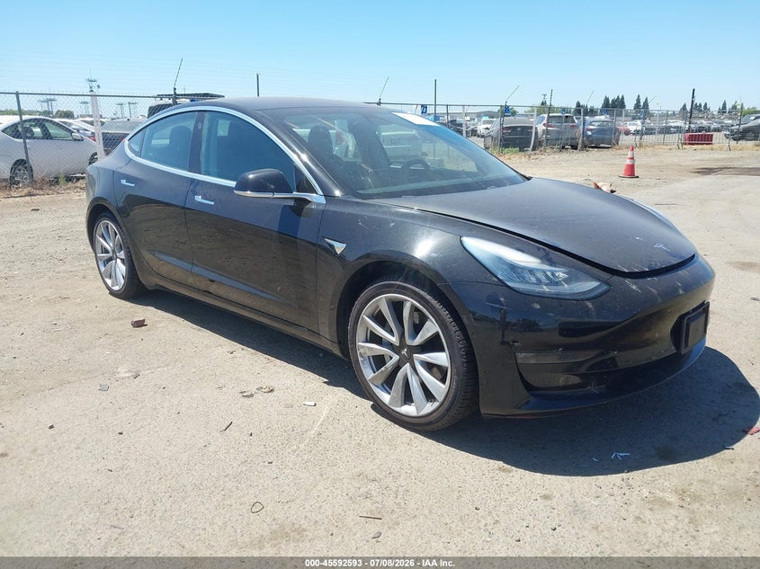 2018 Tesla Long Range/performance