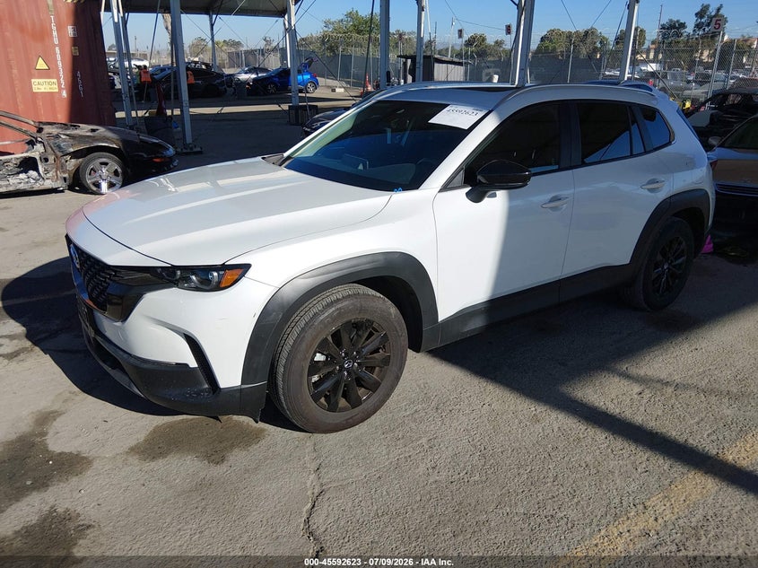 2024 Mazda CX-50, Удар сзади, IAAI, VIN 7MMVABDM1RN211252 — фото 2