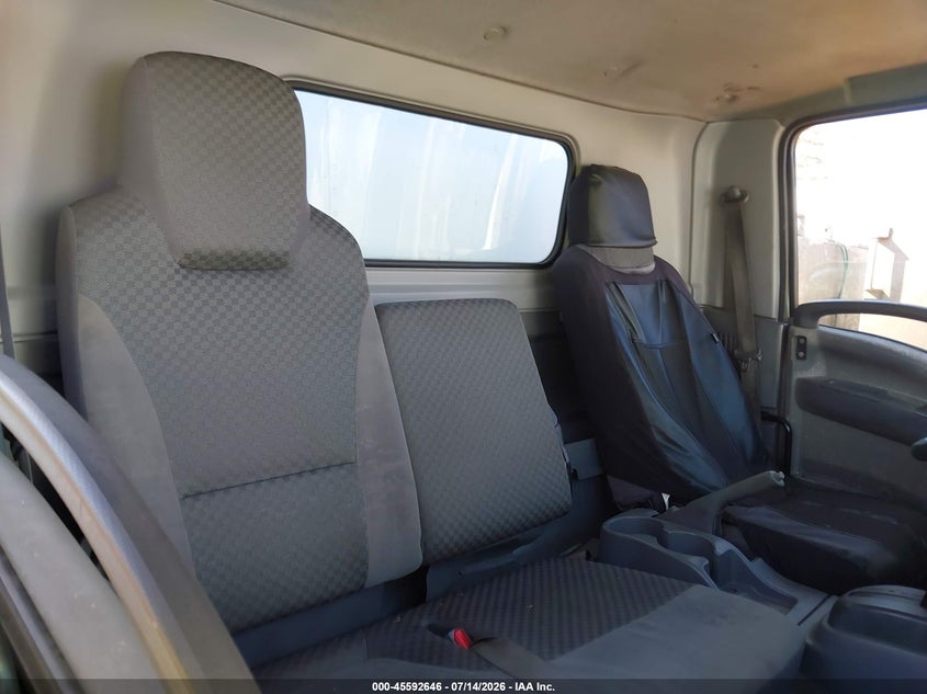 2011 ISUZU NPR HD DSL REG auction photo 6