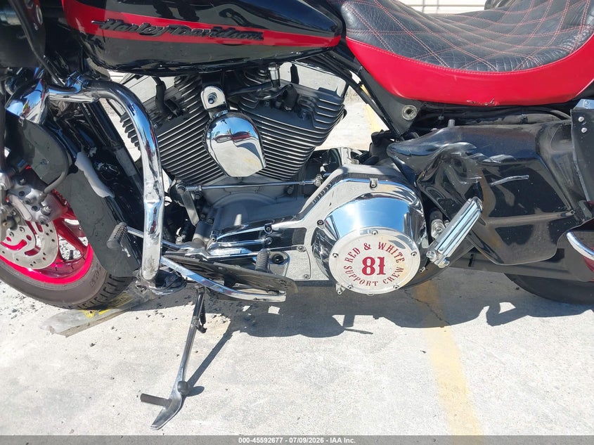 2005 Harley-Davidson Fltri VIN: 1HD1FSW345Y684817 Lot: 45592677
